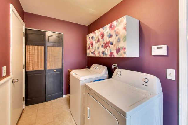 673 N NEWKIRK Lane, Palatine, IL 60074