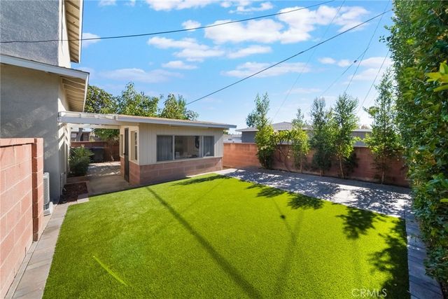 724 N Shirley, Orange, CA 92867