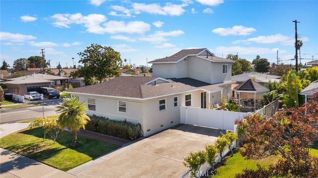 724 N Shirley, Orange, CA 92867