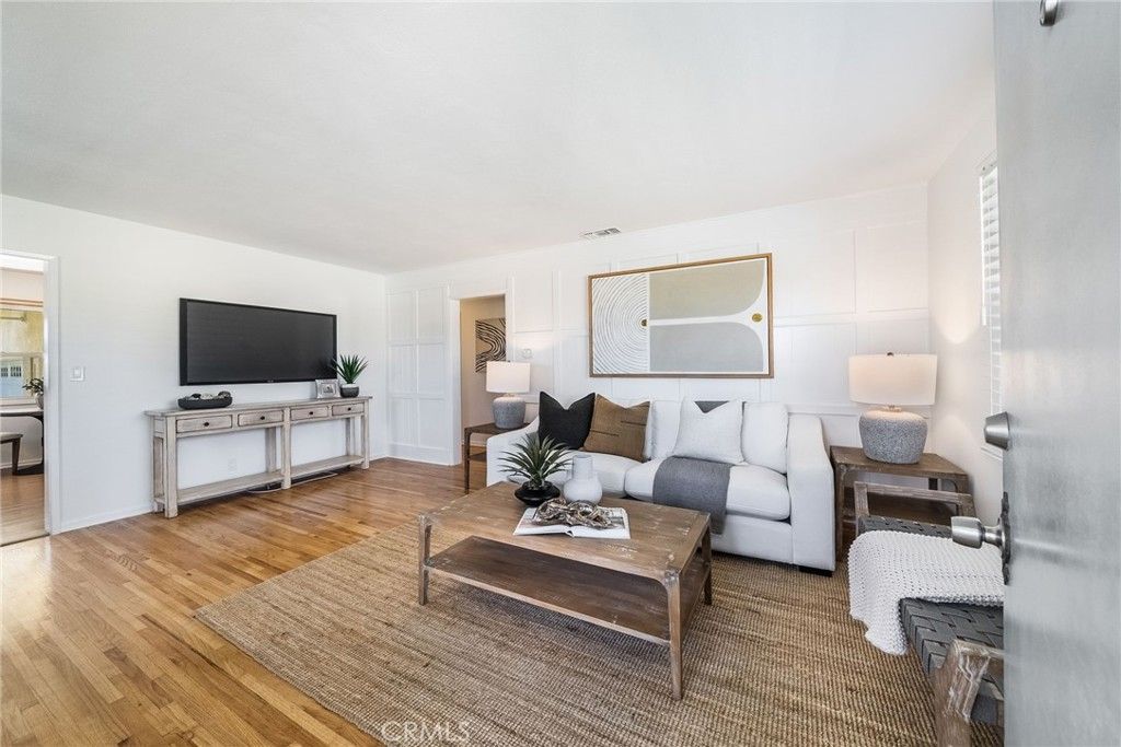 724 N Shirley, Orange, CA 92867