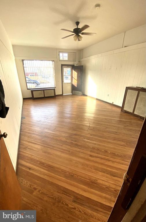 2243 EMERALD ST, PHILADELPHIA, PA 19125 — photo 3
