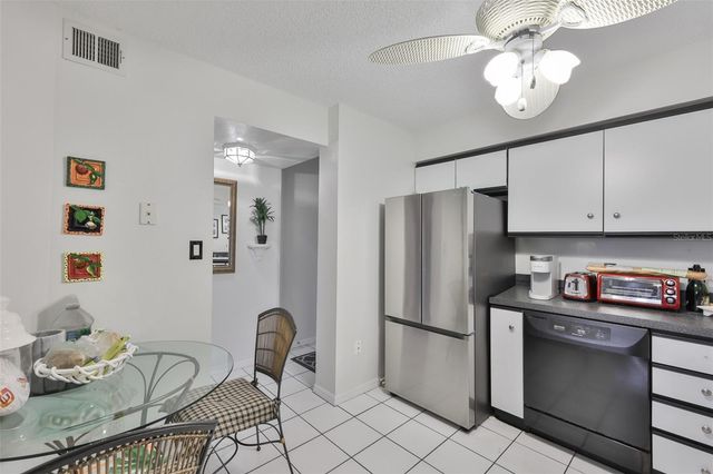 5567 SEA FOREST DRIVE 122, New Port Richey, FL 34652