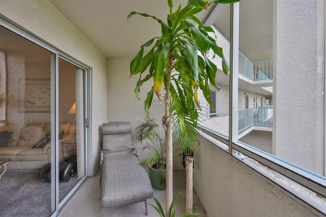 5567 SEA FOREST DRIVE 122, New Port Richey, FL 34652