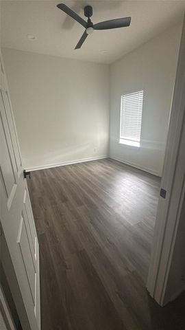 605 Center Street, Richmond, TX 77469