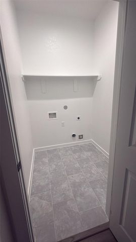 605 Center Street, Richmond, TX 77469