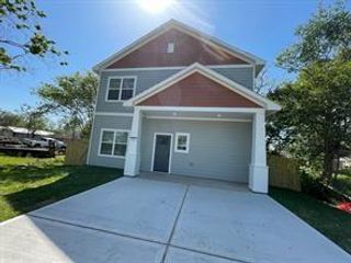 605 Center Street, Richmond, TX 77469