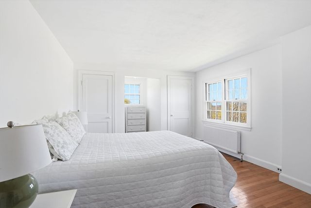 34 Governor Long Rd, Hingham, MA 02043