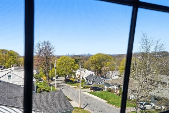 34 Governor Long Rd, Hingham, MA 02043