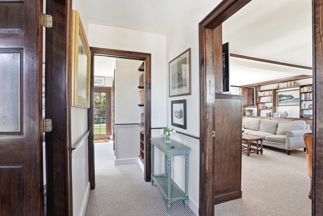 34 Governor Long Rd, Hingham, MA 02043