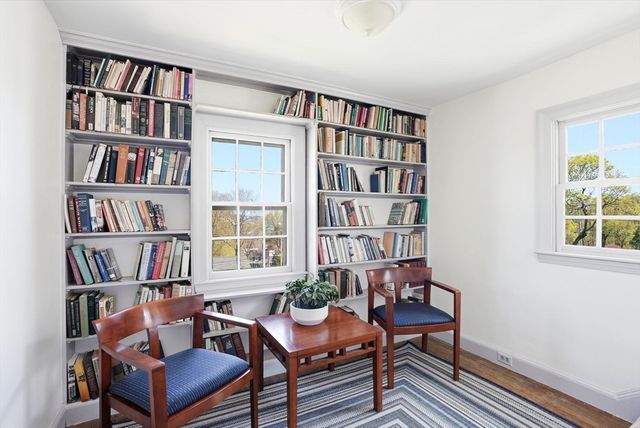34 Governor Long Rd, Hingham, MA 02043