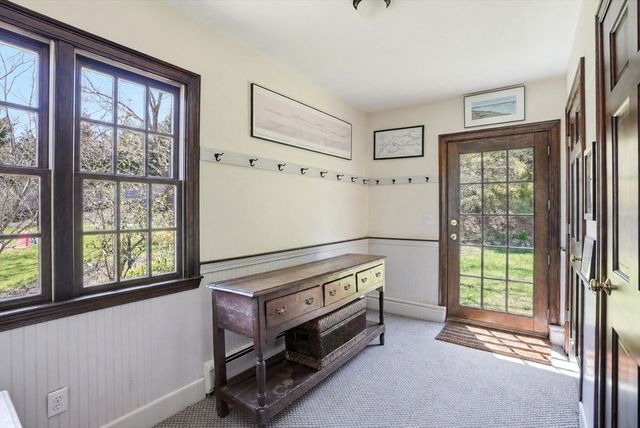 34 Governor Long Rd, Hingham, MA 02043