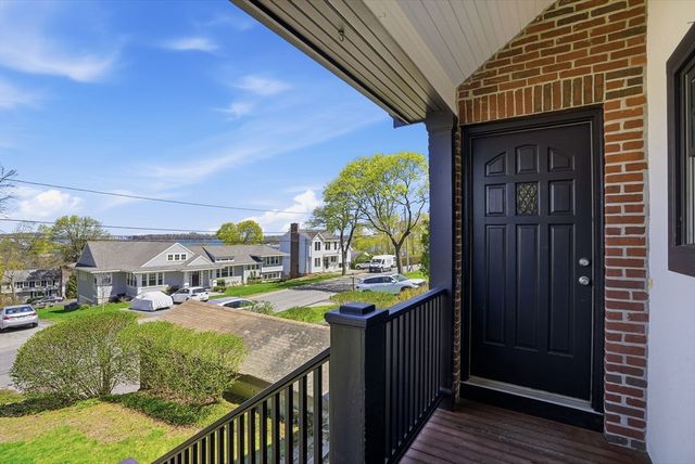 34 Governor Long Rd, Hingham, MA 02043