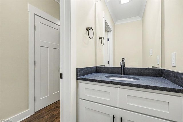 582 Starboard Reach, Lexington, NC 27292