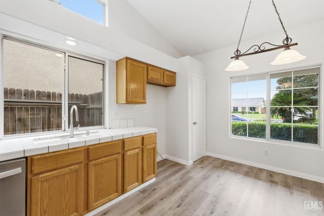 4307 Bareback Lane, Bakersfield, CA 93312