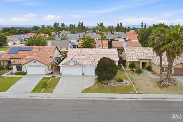 4307 Bareback Lane, Bakersfield, CA 93312