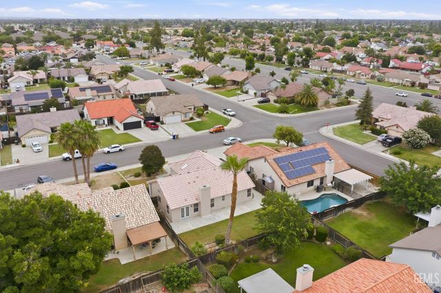 4307 Bareback Lane, Bakersfield, CA 93312