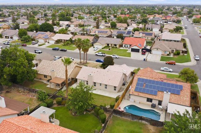 4307 Bareback Lane, Bakersfield, CA 93312