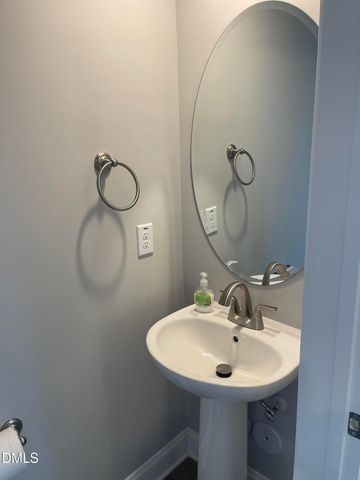 600 Hedrick Ridge Road 102, Cary, NC 27519