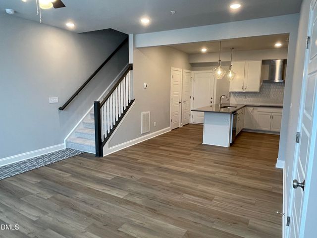 600 Hedrick Ridge Road 102, Cary, NC 27519