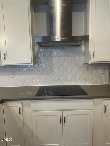 600 Hedrick Ridge Road 102, Cary, NC 27519