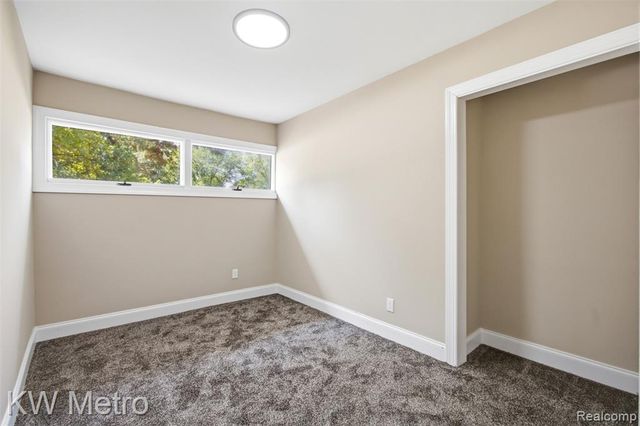 37860 Dardanella Street, Livonia, MI 48152