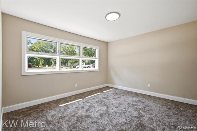 37860 Dardanella Street, Livonia, MI 48152