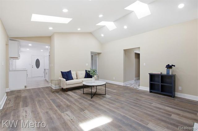37860 Dardanella Street, Livonia, MI 48152