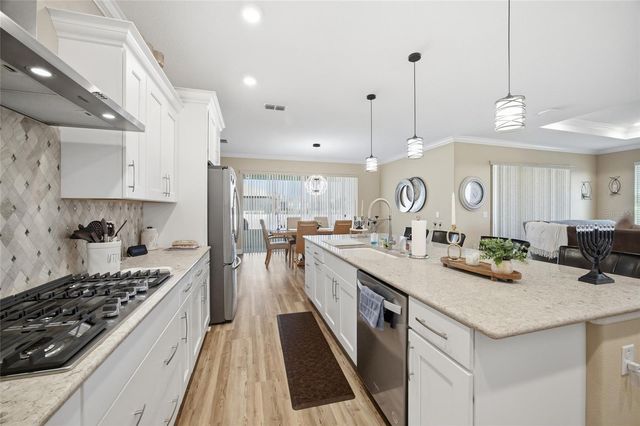 8123 SW 95TH COURT, Ocala, FL 34481