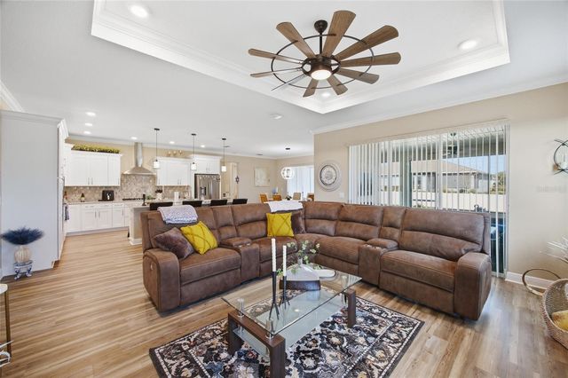 8123 SW 95TH COURT, Ocala, FL 34481