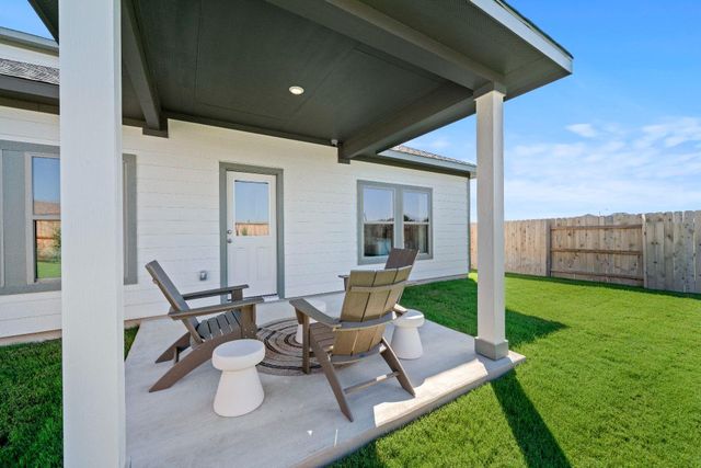 25529 Flora Bella LN, Elgin, TX 78621