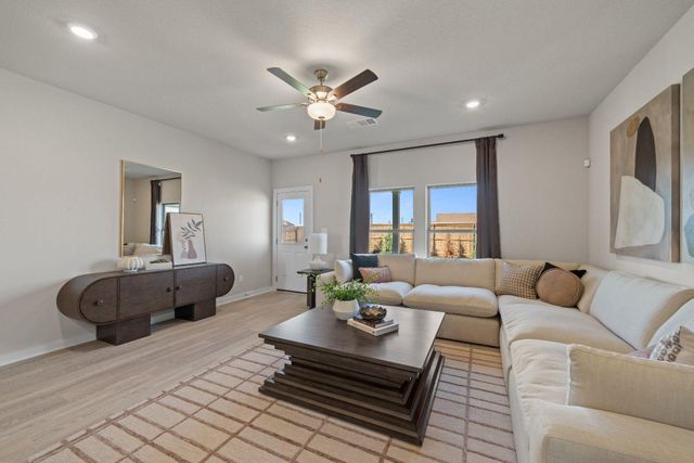 25529 Flora Bella LN, Elgin, TX 78621