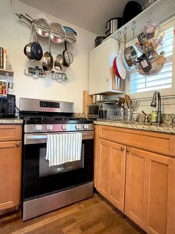 618 W 35th ST B, Austin, TX 78705