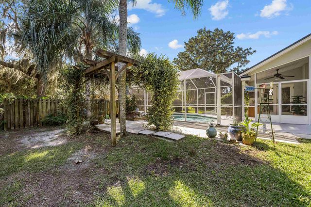 228 Bilbao Dr, St Augustine, FL 32086