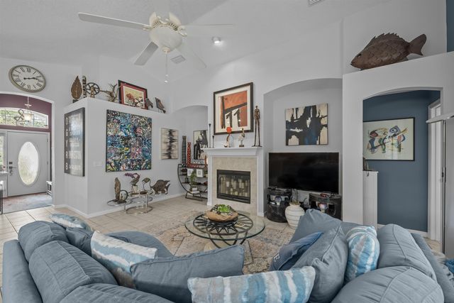 228 Bilbao Dr, St Augustine, FL 32086