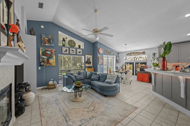 228 Bilbao Dr, St Augustine, FL 32086