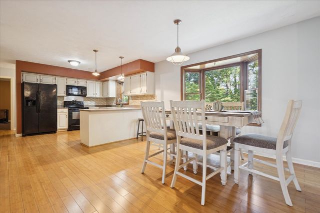 17131 Ridgefield Court, Granger, IN 46530