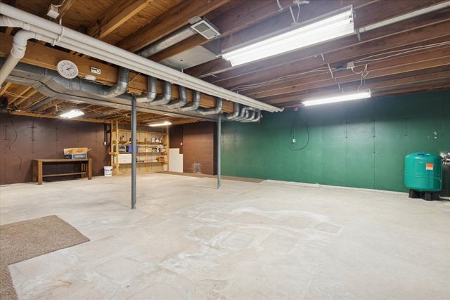 17131 Ridgefield Court, Granger, IN 46530