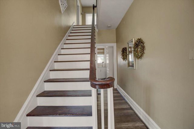 301 S WASHINGTON ST, Greencastle, PA 17225