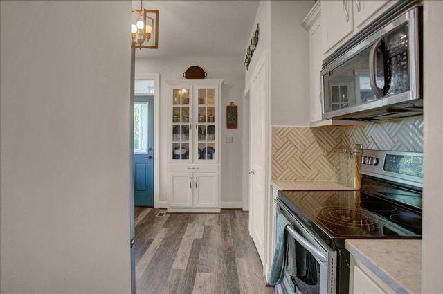 301 S WASHINGTON ST, Greencastle, PA 17225