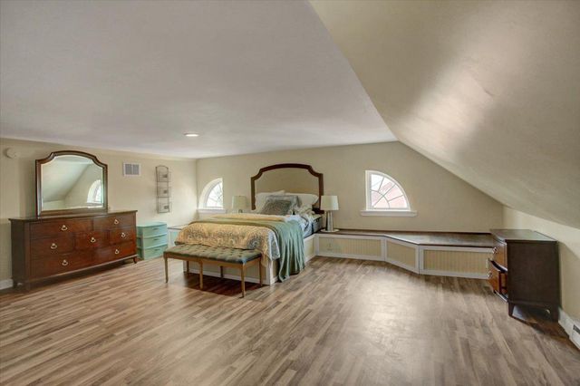 301 S WASHINGTON ST, Greencastle, PA 17225