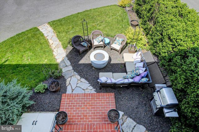 301 S WASHINGTON ST, Greencastle, PA 17225