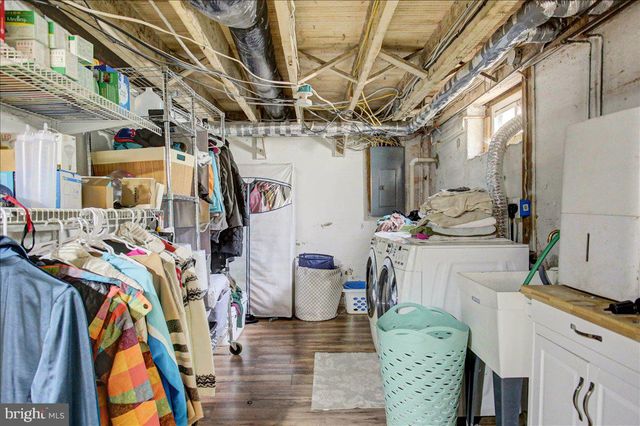 301 S WASHINGTON ST, Greencastle, PA 17225