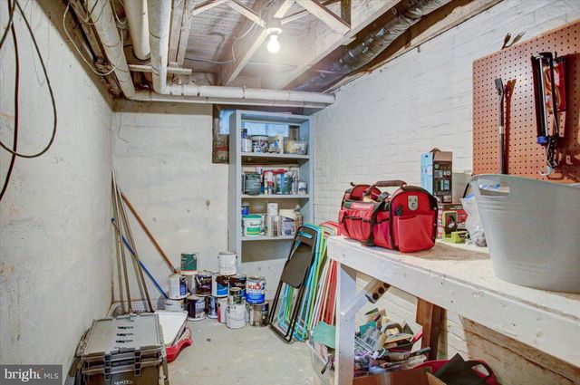 301 S WASHINGTON ST, Greencastle, PA 17225