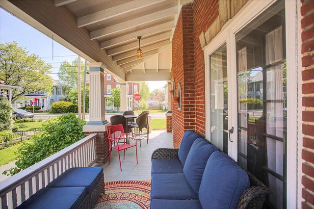301 S WASHINGTON ST, Greencastle, PA 17225