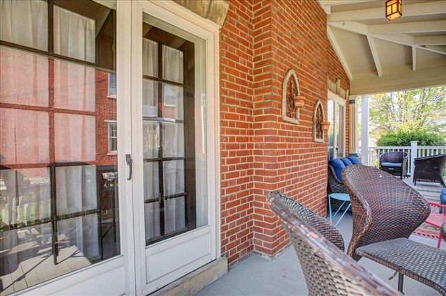 301 S WASHINGTON ST, Greencastle, PA 17225