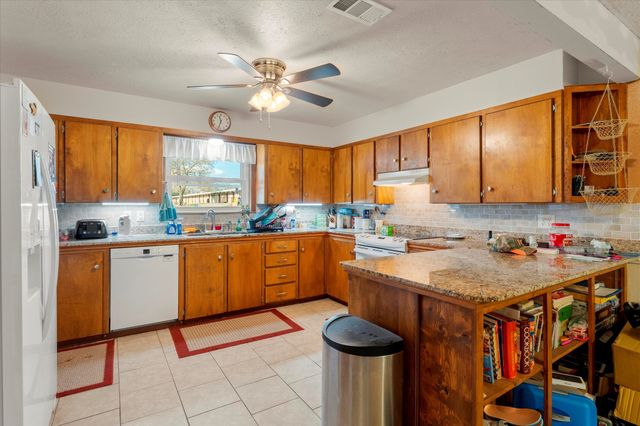 507 Dunn Avenue, Mt Pleasant, TX 75455