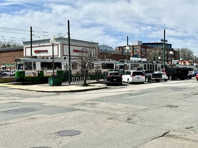 48 Strathmore Rd 23, Boston, MA 02135