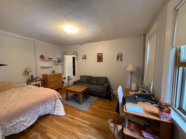 48 Strathmore Rd 23, Boston, MA 02135