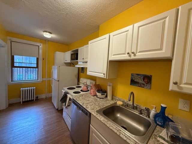 48 Strathmore Rd 23, Boston, MA 02135