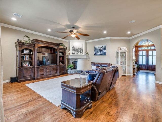 421 W 77th Street, Tulsa, OK 74132